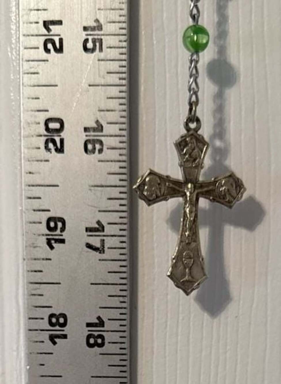 Vtg Italian Rosary Silver Tone Crucifix Yellow & Green Beads Italy Catholic - Picture 14 of 16